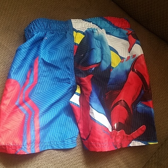 NWT Spiderman‎ Swim Trunks XS Blue Red Beach Swim - Picture 2 of 3